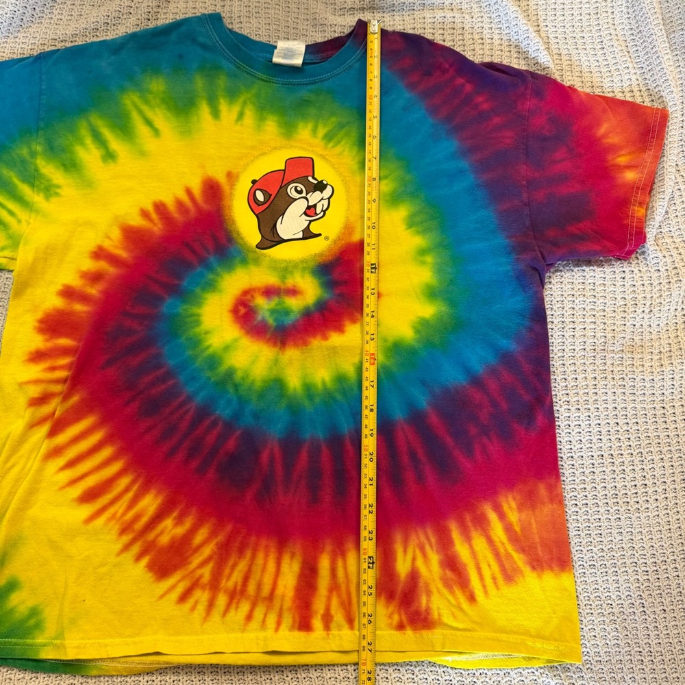 Buc-ee's Rainbow Tie Dye T-Shirt XL Peace Love and Beaver Nuggets Texas Tee - Picture 4 of 7